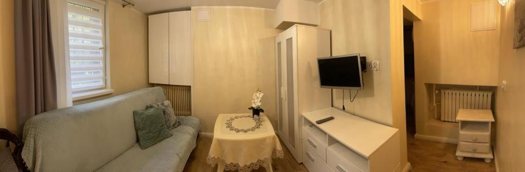 Maly Apartament Z Kuchnia I Lazienka Apartment Szczecin Luaran gambar